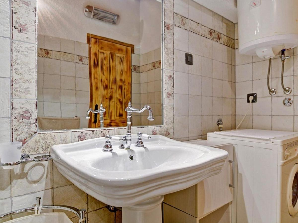 Lovely Holiday Home In Starigrad Eksteriør billede